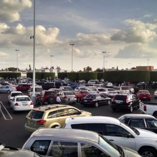 Consumidores aprovechan segundo día de 'El Buen Fin'