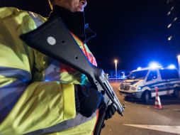 Todavía no ha trascendido ni el tipo ni la cantidad de armas que fueron encontradas en el Seat León. EFE / P. Seeger