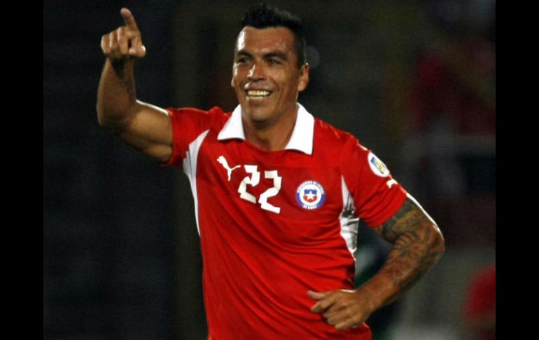 Paredes fue convocado a los dos últimos Mundiales por 'La Roja'. AP / ARCHIVO