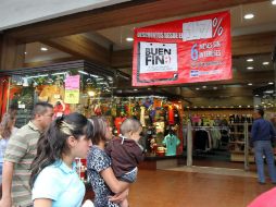 Algunos salen con las manos vacías, otros se quejan de los precios y otros dicen haber aprovechado el Buen Fin. NTX / P. Sánchez