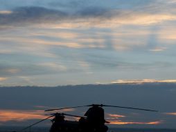 La incursión fue protagonizada por cuatro aviones A-10 y dos aeronaves tipo AC-130. EFE / W. Bonner