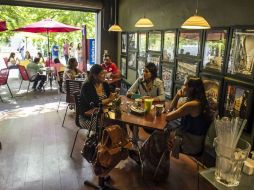 Autoridades piden a los comensales observar las medidas de limpieza. EL INFORMADOR / R. Tamayo