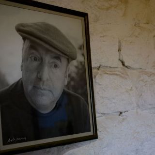 Primera colección de poemas de Neruda sería publicada en inglés