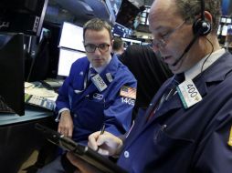 El Selectivo S&P 500 avanzó a los dos mil 053.19 enteros y el índice compuesto del Nasdaq hasta cuatro mil 984.62 unidades. AP / R. Drew
