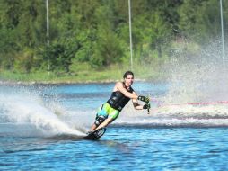 Todo está listo para el arranque del Mundial de Esquí Acuático. En la imagen, Carlos Lamadrid. EL INFORMADOR / F. Atilano