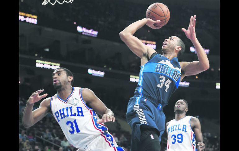 En la lona. Filadelfia sumó 11 derrotas en la temporada. AP / M. Slocum