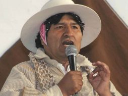 Morales suele llamar la atención a autoridades que hablan por celular mientras él da un discurso. AP / ARCHIVO