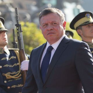 Rey jordano dice que el EI declaró la 'tercera guerra mundial'