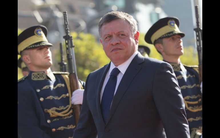 ''Estamos confrontados a una tercera guerra mundial contra la humanidad, y eso nos une'', dijo Abdalá II a la prensa. EFE / V. Xhemaj