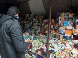 La encuesta indica que siete de cada 10 personas leen sitios web o redes sociales, más que revistas o historietas. EL INFORMADOR / A. Hinojosa