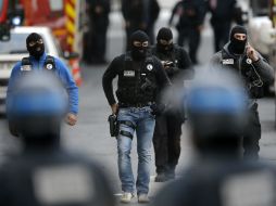 La confirmación de la identidad del terrorista se obtiene luego que forenses peinaran el lugar en que tuvo lugar la operación. EFE / E. Laurent