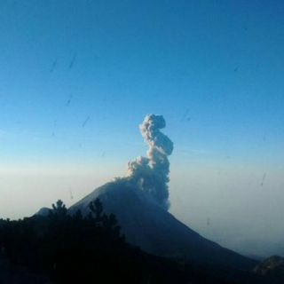 Volcán El Colima registra de cuatro a seis desgasificaciones diarias