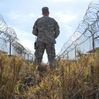 Obama promete reducir número de presos en Guantánamo