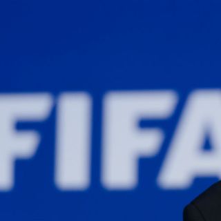 Adidas pide limitar periodo del presidente de FIFA