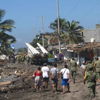 Anuncian apoyos financieros para productores afectados por 'Patricia'