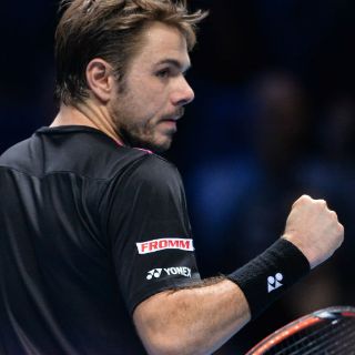 Wawrinka enfrentará a Federer en semis de Londres