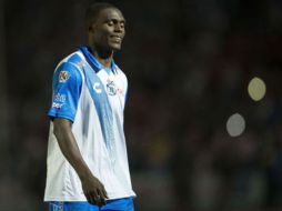 El futbolista colombiano intenta solucionar la problemática contractual con La Franja por incumplimiento de contrato. MEXSPORT / ARCHIVO