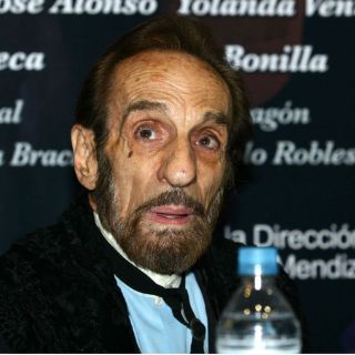 Pesar, por muerte de Germán Robles