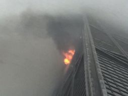 Es el cuarto edificio más alto de Chicago con 100 pisos y una altura de 344 metros. TWITTER / @webcamsdemexico