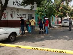 Criminales dejaron el cuerpo de un hombre dentro de un tambo de 200 litros. EL INFORMADOR /