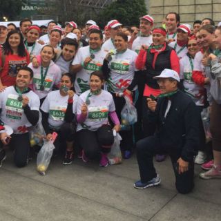 Realizan carrera 'Moviendo a México por tu Salud'