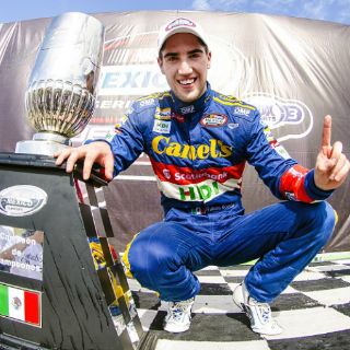 Rubén García, campeón de Nascar México