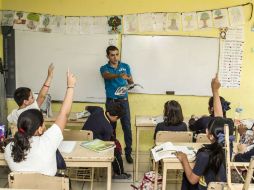 Ven la importancia de transmitir valores a los profesores cuando el mundo vive numerosas amenazas a su seguridad, como el terrorismo. EL INFORMADOR / ARCHIVO