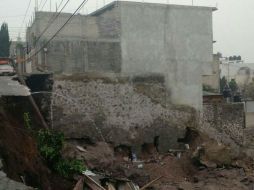 Protección Civil y Bomberos verifican las condiciones del predio. TWITTER / @Iberomed