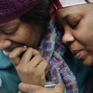 Al menos 14 muertos, por explosión de autobús en Túnez