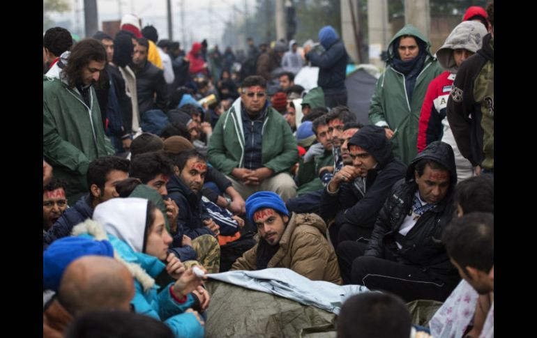 A partir de hoy, los viajeros deberán portar documentos que acrediten su identidad, así como permitir que uniformados los registren. EFE / G. Licovski