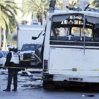 Túnez identifica a suicida de atentado a guardia presidencial