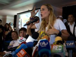 La esposa de López no precisó quién pretende acabar con su vida. AP / F. Llano