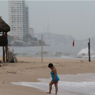 Establecen nueva zona de prevención por 'Sandra'