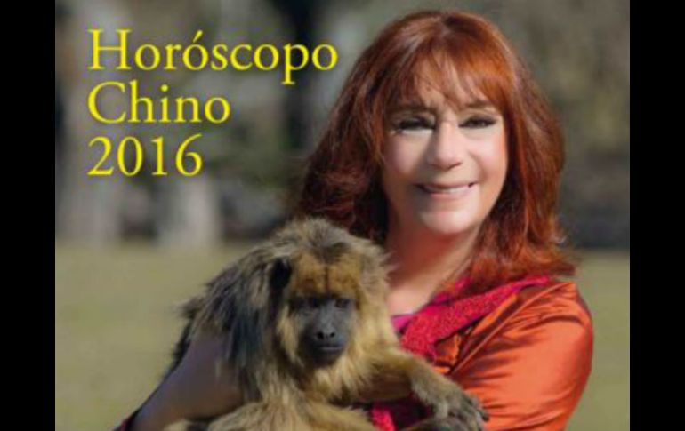 A lo largo de 400 páginas desarrolla temáticas relacionadas a la tabla de los años lunares exactos y astrología poética, entre otros. ESPECIAL / edicionesurano