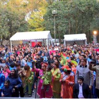 Ciudad de México logra Guinness de personas caracterizadas como The Beatles