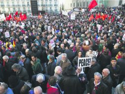Paz. Los españoles pidieron que su Gobierno no bombardee Siria como lo hizo Francia. EFE /
