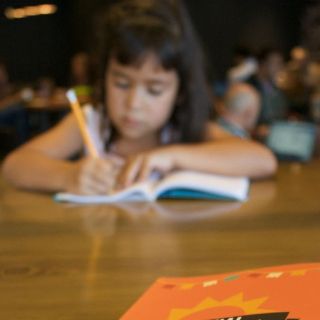 Personas bilingües tienen ventajas para mejorar su actividad cerebral