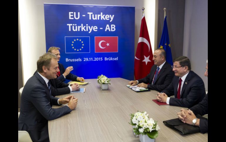 Autoridades de la UE y Turquía calificaron este encuentro como histórico. AFP / T. Monasse