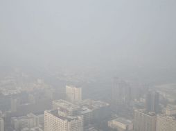 En algunas partes alcanzaron mayores niveles por las bajas temperaturas, ya que aumenta la quema de carbón en calefactores. EFE / EPA/ R. Dela Pena