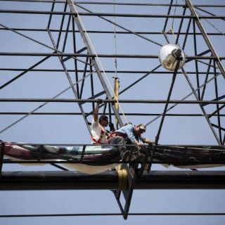 Irregulares, tres de cada 10 espectaculares en Zapopan