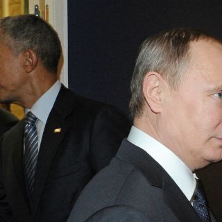 Putin y Obama se reúnen a puerta cerrada en París