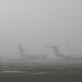 Vuelos en aeropuerto del DF, suspendidos por niebla