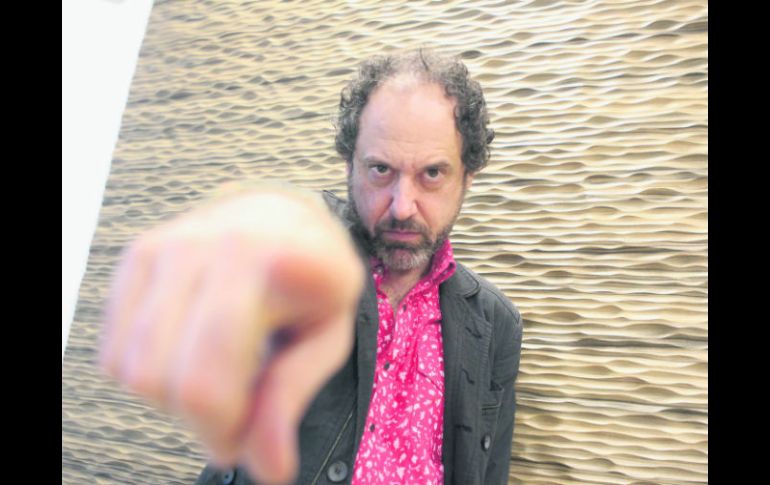 Propuesta. Alejandro lanza una producción que incluye desde mambo hasta bolero. EL INFORMADOR / A. Hinojosa