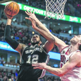 Los Toros frenan a San Antonio