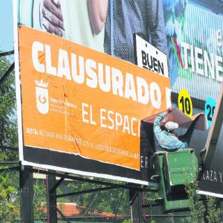 Prohíben nuevas licencias para espectaculares en Guadalajara