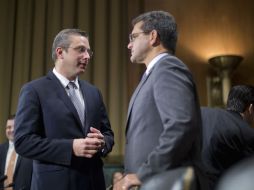 El gobernador Alejandro García (i) y otros funcionarios atestiguaron la audiencia en EU. AP / P. Martínez