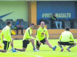 Rubens Sambueza (izquierda) con Darío Benedetto, ambos argentinos naturalizados mexicanos. MEXSPORT /