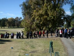 La policía de San Bernardino evacua a los cientos de visitantes y más de 600 empleados del centro de rehabilitación. AP / M. Escamilla