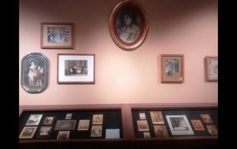 La muestra representá la primera exhibición que investiga los intereses e inquietudes personales e intelectuales del escritor. TWITTER / @m_estanquillo