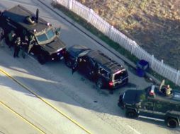 La policía detuvo la camioneta deportiva en que viajaban, lo que derivó en una persecución y un tiroteo. AP / KTTV